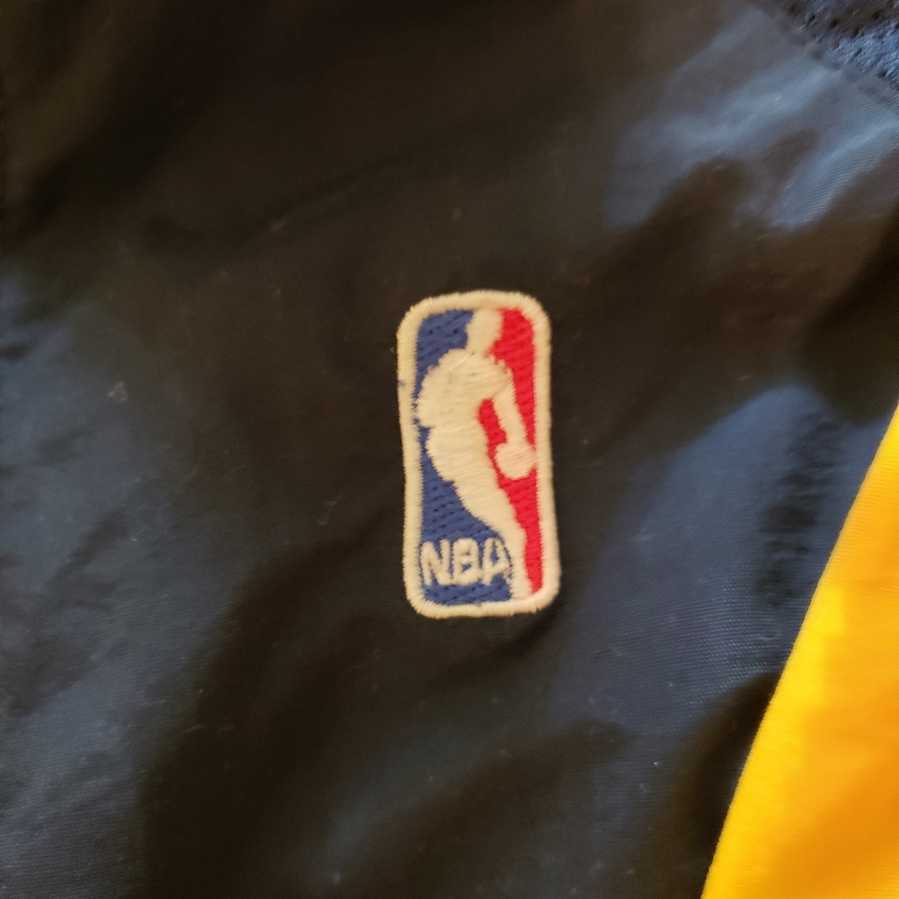 Vintage Nike NBA Baby Windbreaker Jacket - Picture 4 of 10